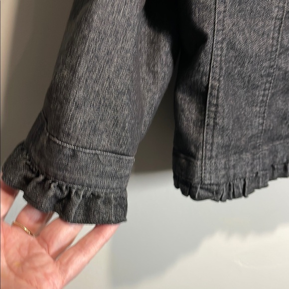 Sandro Gray Jean Jacket with Distressed Hem and Cropped Sleeves - Picture 5 of 7